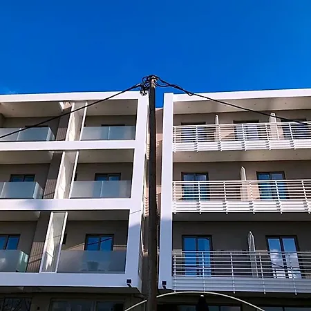 Hotel Frini *