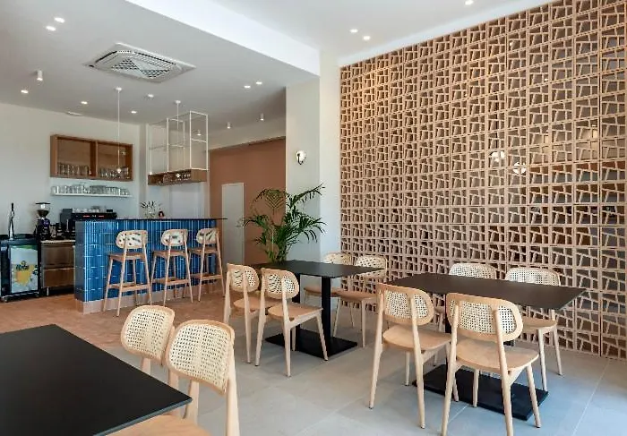 弗里尼酒店 干尼亞